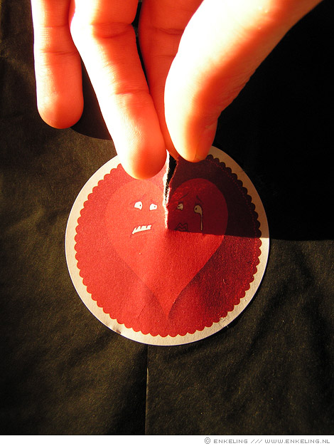 Love Will Tear Us Apart, sticker, sealed, ripped, fingers, Zwaan kalender 2010, Enkeling, 2009